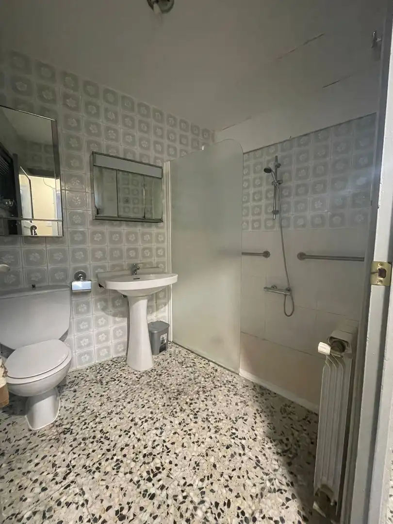 Bathroom of Country homes for sale in Alberuela de Tubo  with Furnished