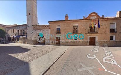 Vista exterior de Local en venda en  Toledo Capital amb Aire condicionat, Calefacció i Moblat