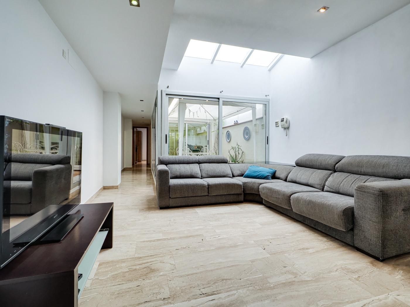 Living room of Flat for sale in Mataró  with Air Conditioner, Heating and Terrace