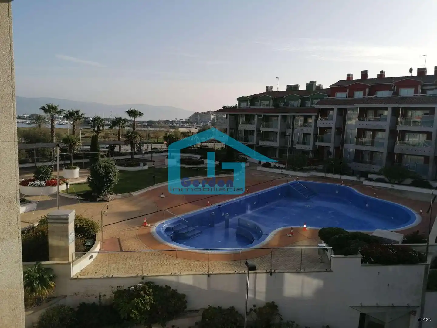 Swimming pool of Flat for sale in Sanxenxo  with Air Conditioner, Heating and Terrace