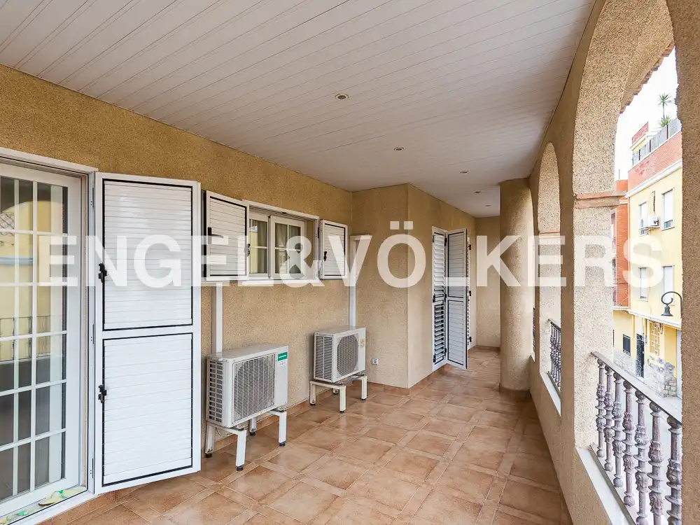 Terrassa de Casa o xalet en venda en Aldaia amb Aire condicionat, Calefacció i Jardí privat