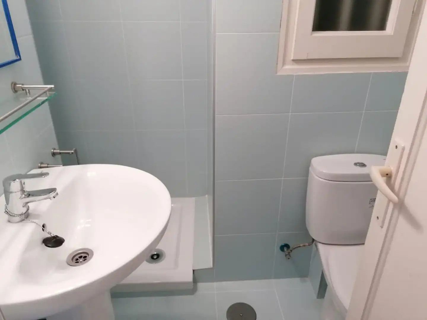 Baño de Piso de alquiler en Madrid con Aire acondicionado, Calefacción y Parquet