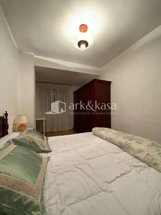 Schlafzimmer von Wohnung zur Miete in Valencia mit Klimaanlage, Abstellraum und Möbliert