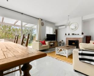 Living room of Single-family semi-detached for sale in Estepona  with Terrace and Swimming Pool