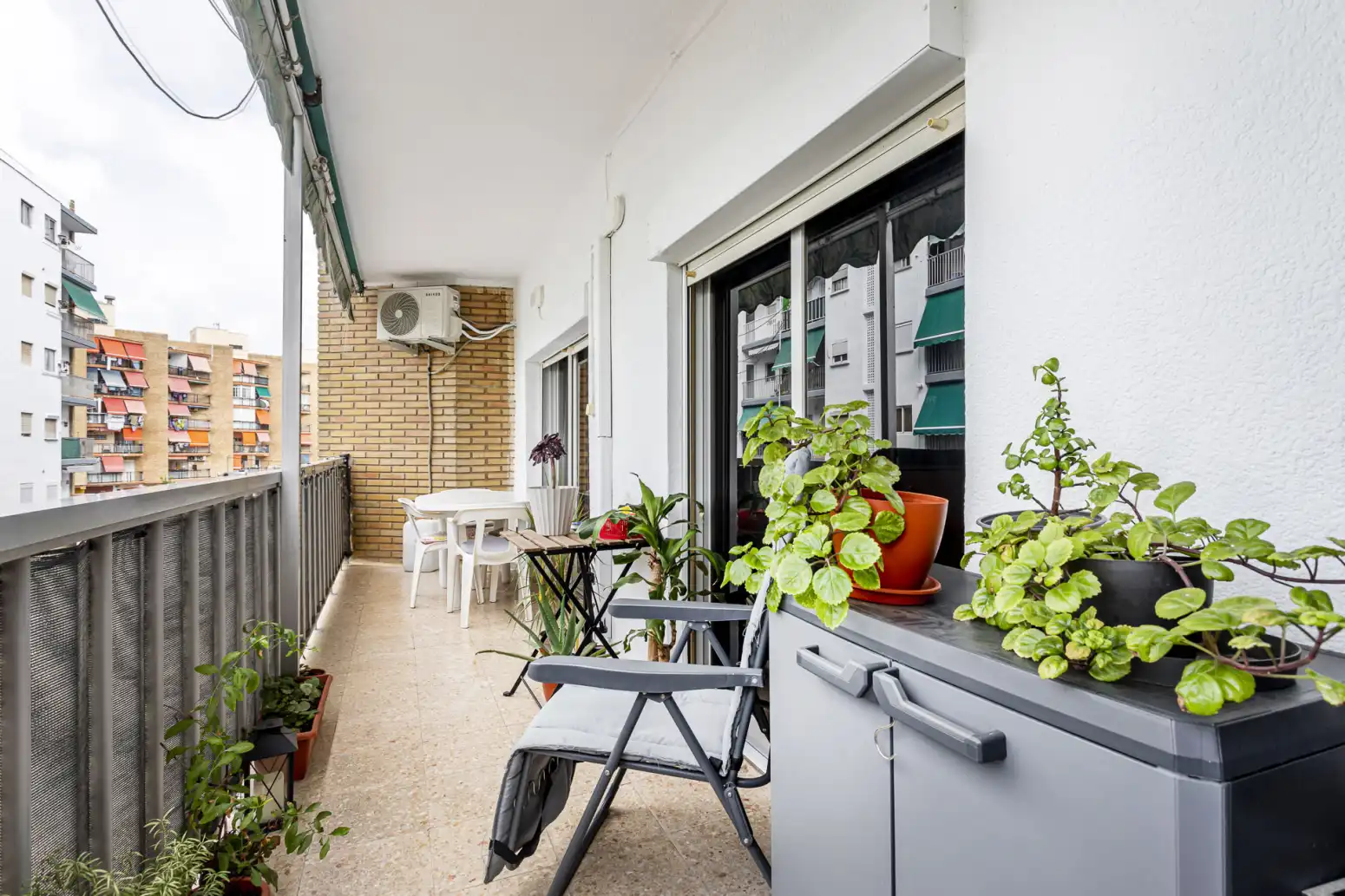 Piso con piscina en venta en CL CARAVEL-LES, imagen 2