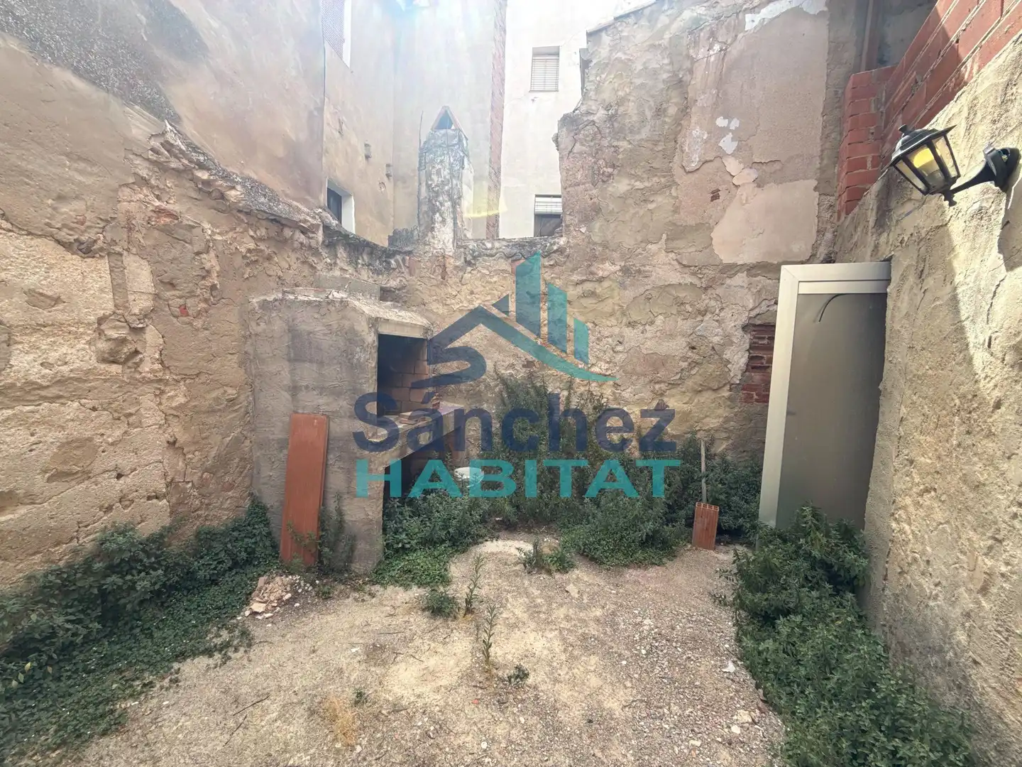 Finca rústica en venda en Chelva amb Jardí privat, Terrassa i Traster