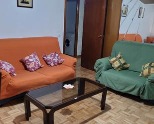 Living room of Flat to rent in Cuenca Capital  with Heating, Furnished and Oven