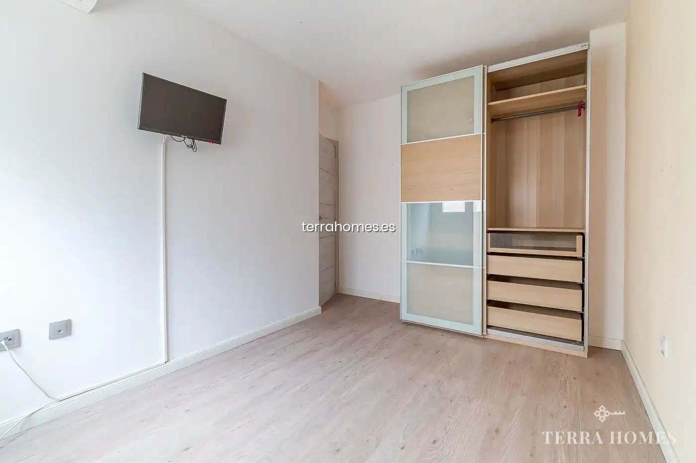Bedroom of Apartments for sale in Tetuán
