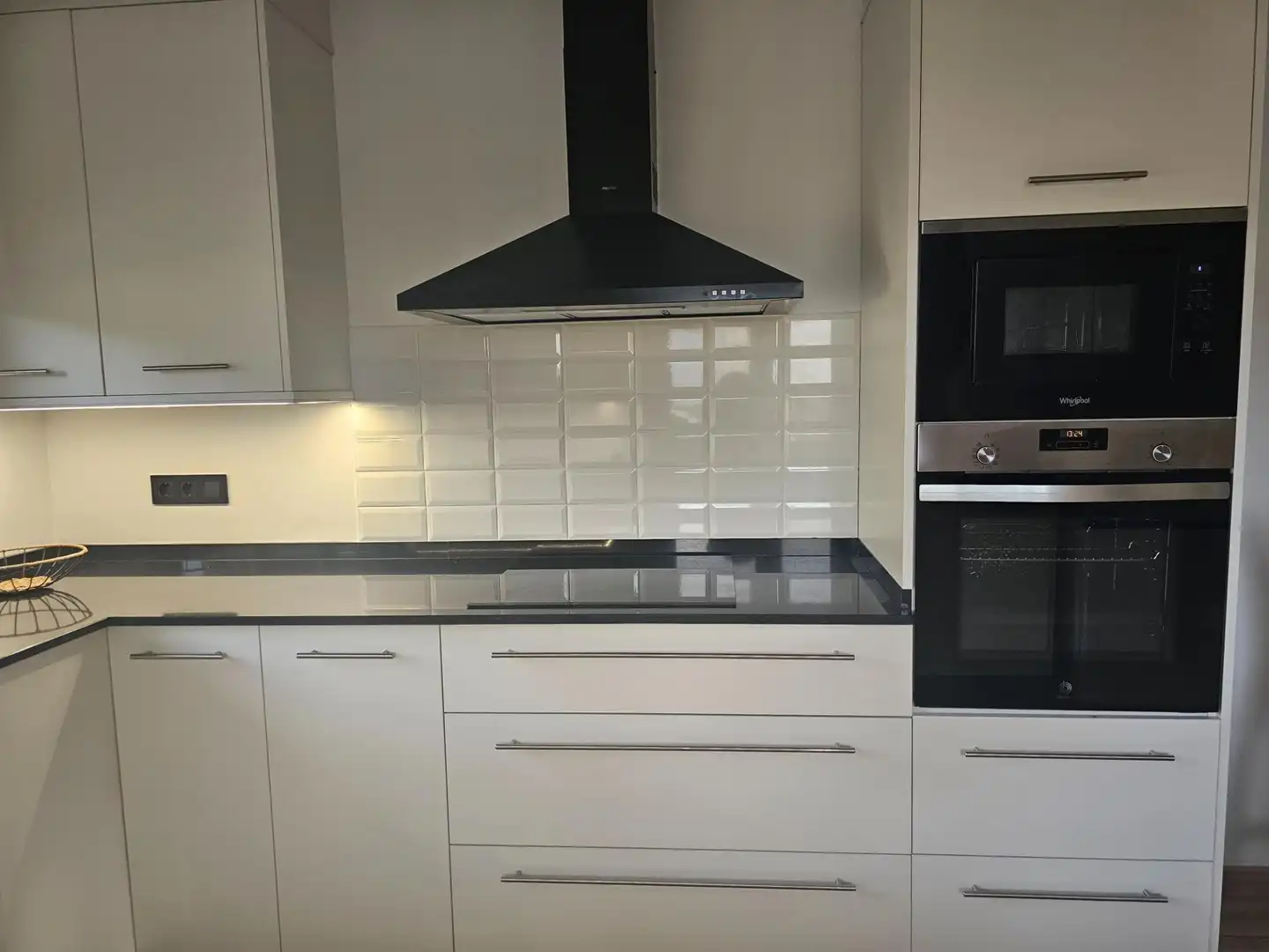 Cuina de Casa o xalet en venda en Miño amb Jardí privat, Terrassa i Traster