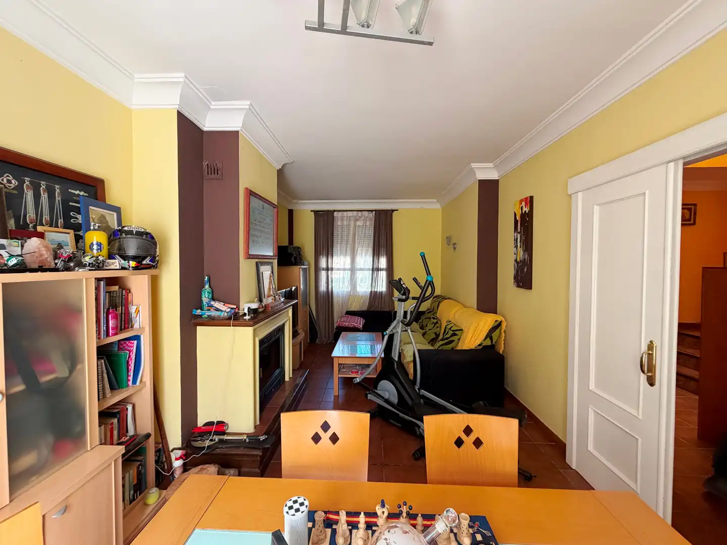Sala d'estar de Casa adosada en venda en Campillos amb Terrassa i Traster