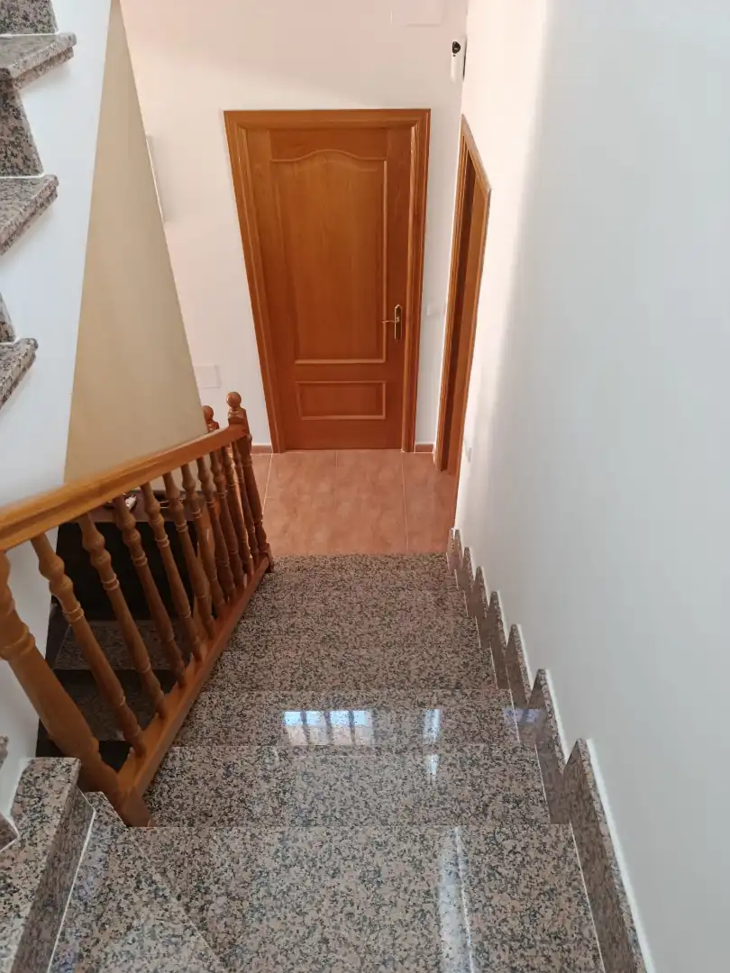Casa adosada en venda en Mota del Cuervo amb Calefacció, Terrassa i Moblat