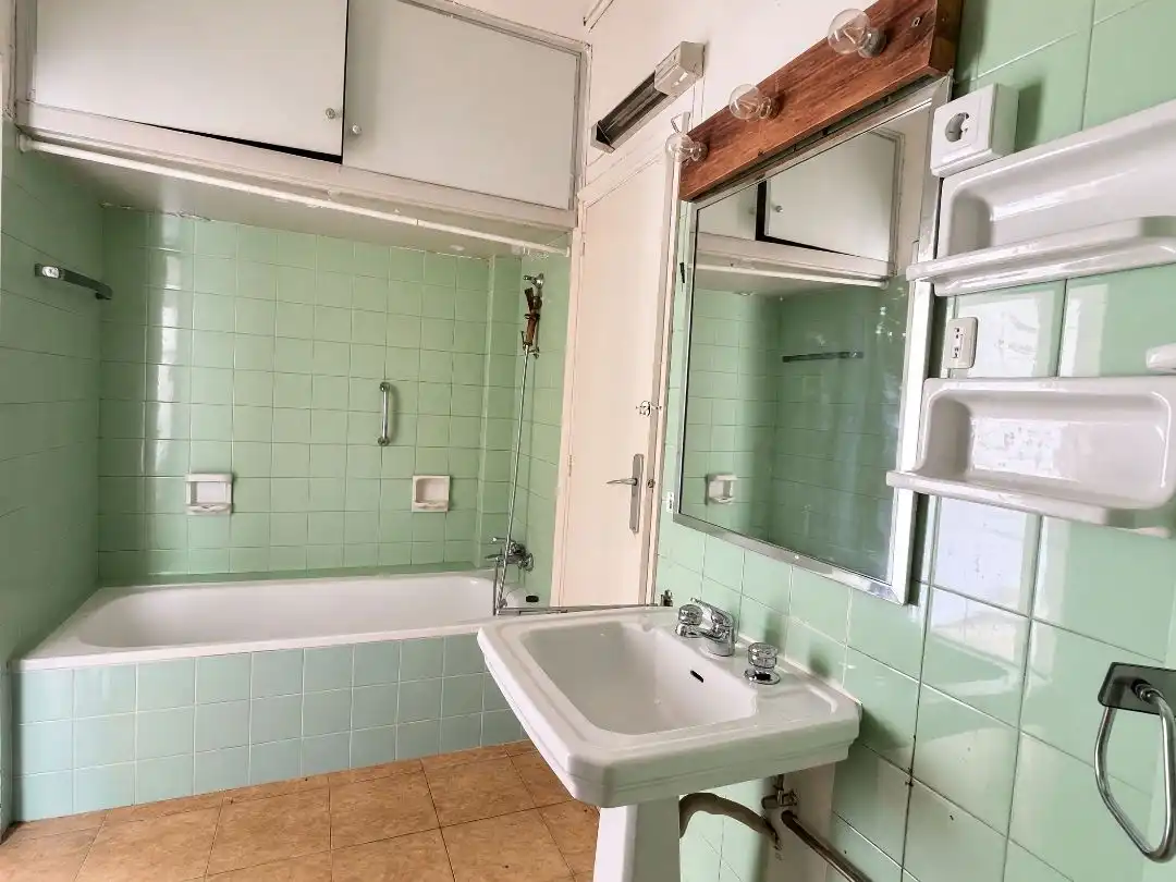 Baño de Piso en venta en  Barcelona Capital con Balcón
