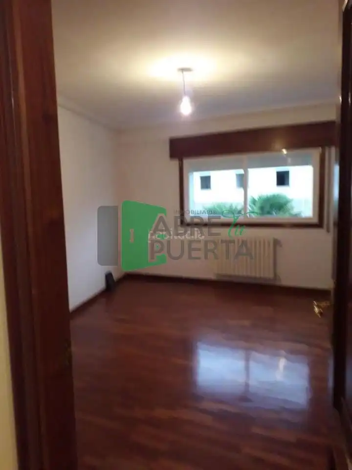 Habitación de Ático en venta en Maceda con Calefacción, Parquet y Trastero