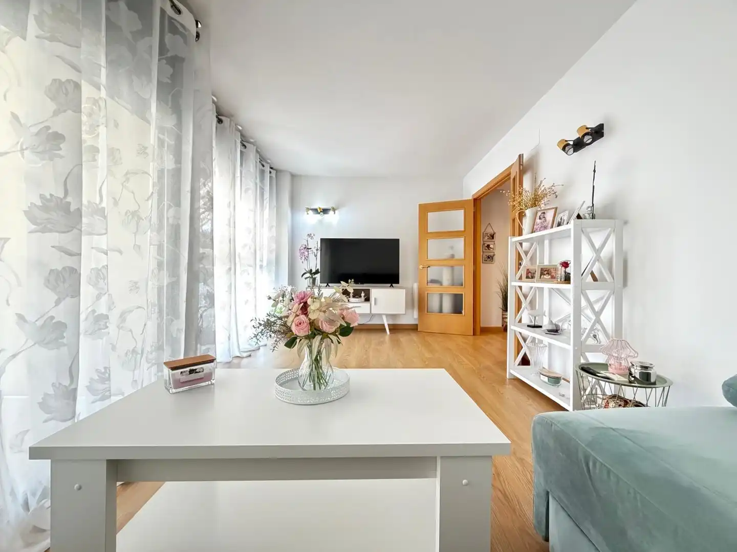 Sala de estar de Piso en venta en Monforte del Cid con Aire acondicionado, Parquet y Terraza
