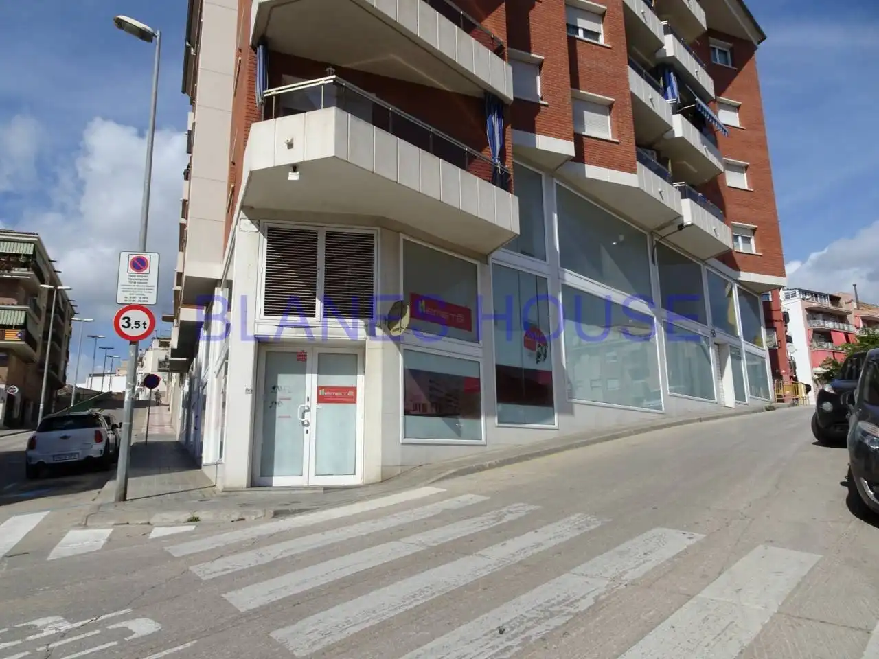 Local comercial en venda a Avenida DE LA PAU, imagen 2