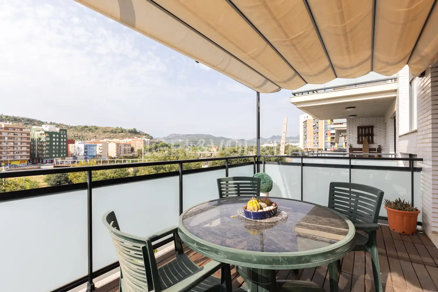 Terrassa de Pis en venda en Sagunto / Sagunt amb Aire condicionat, Calefacció i Parquet