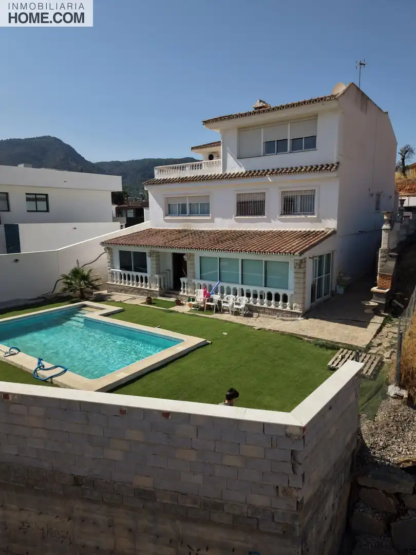 Chalet con piscina en venta en Capellanía - Retamar, imagen 5