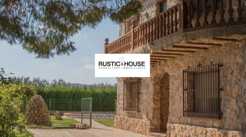 Chalet en venta en Hellín, 5 dormitorios.