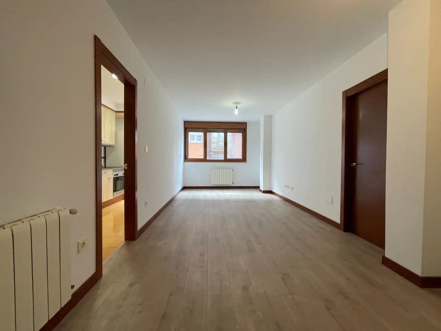 Sala d'estar de Pis en venda en Gijón  amb Calefacció, Terrassa i Traster
