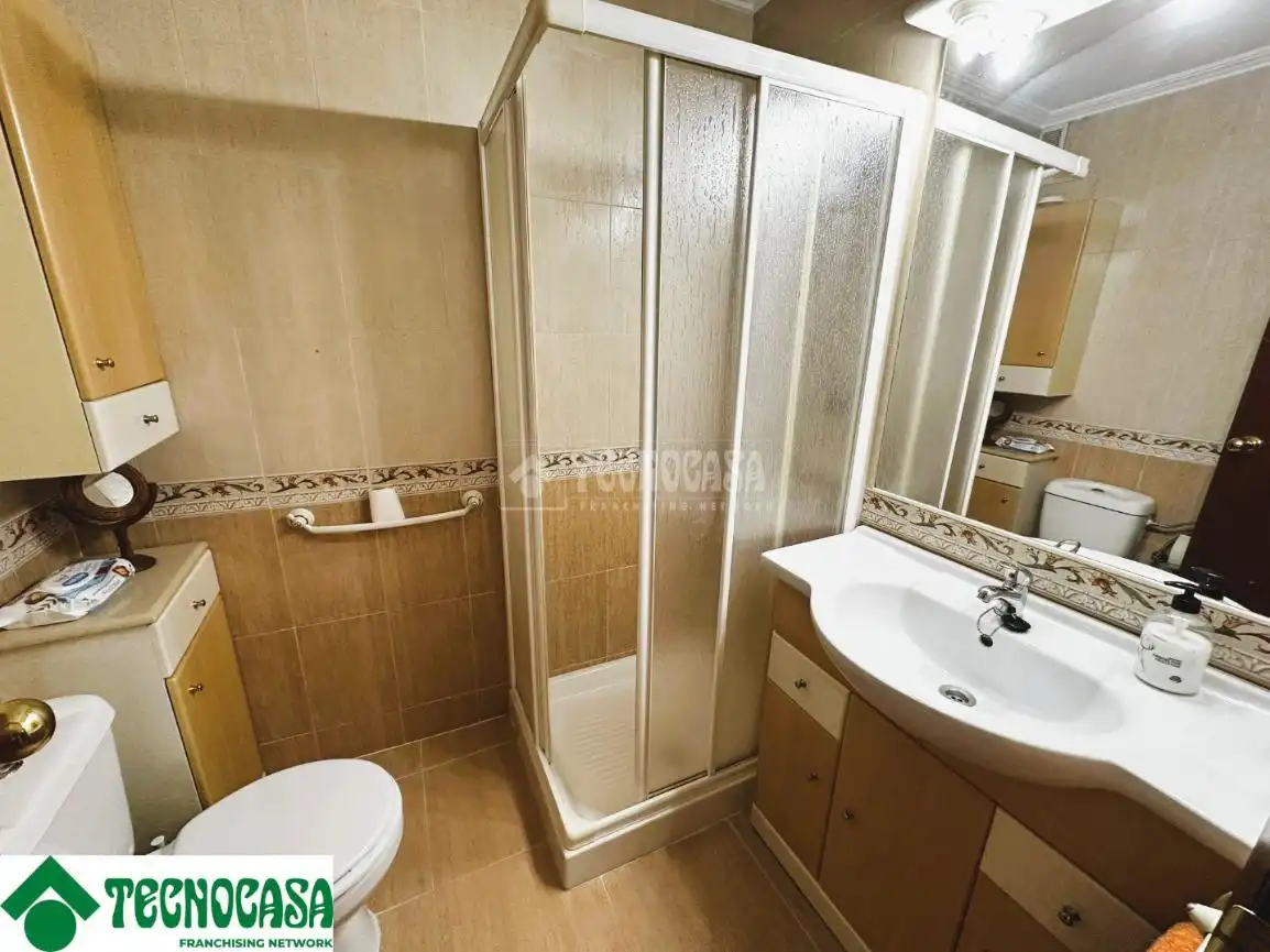 Bathroom of Flat for sale in Manises  with Storage room and Balcony