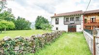 Vista exterior de Casa o xalet en venda en San Felices de Buelna amb Balcó