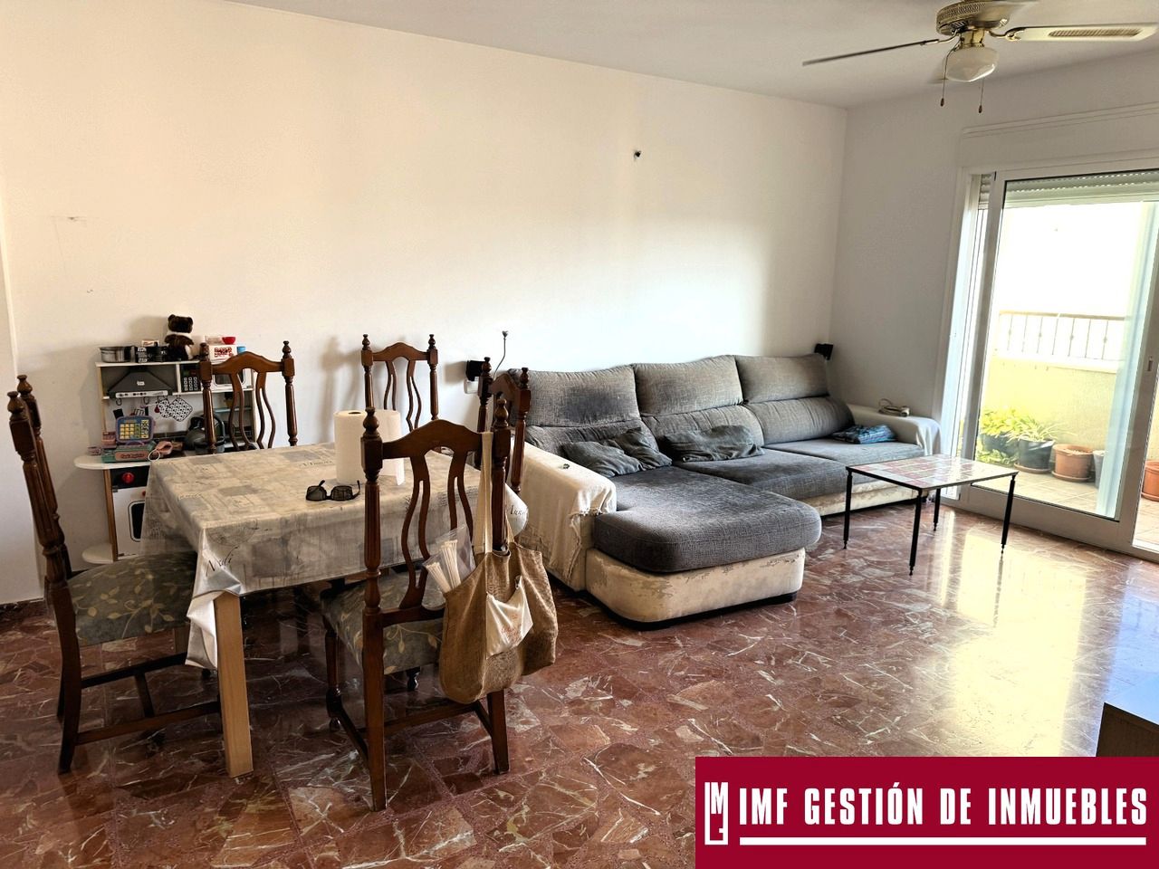 Sala d'estar de Pis en venda en Vélez-Málaga amb Terrassa