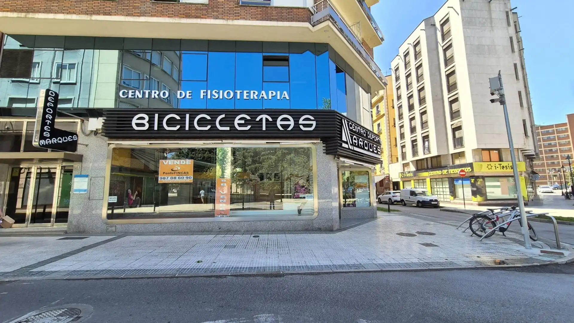Local comercial en venda a Calle ave maria  en  ponferrada 31