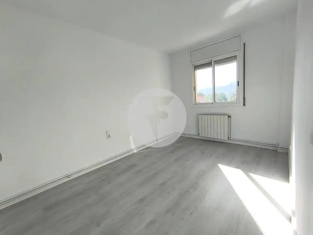 Bedroom of Flat for sale in Mollet del Vallès  with Heating and Balcony