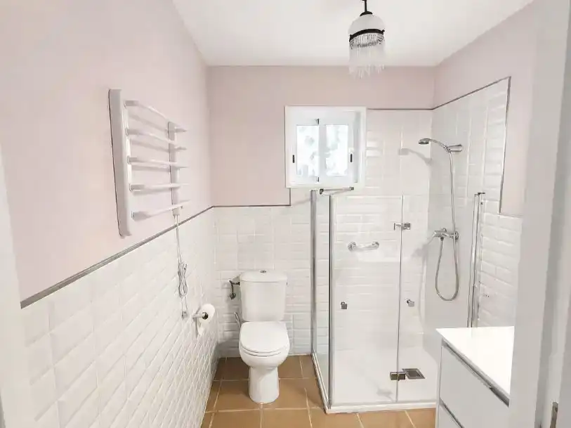 Badezimmer von Erdgeschoss zum Verkauf in Sanlúcar de Barrameda mit Schwimmbad