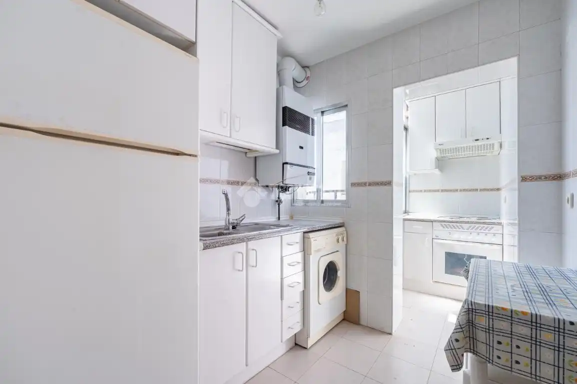 Küche von Wohnung zum Verkauf in Madrid