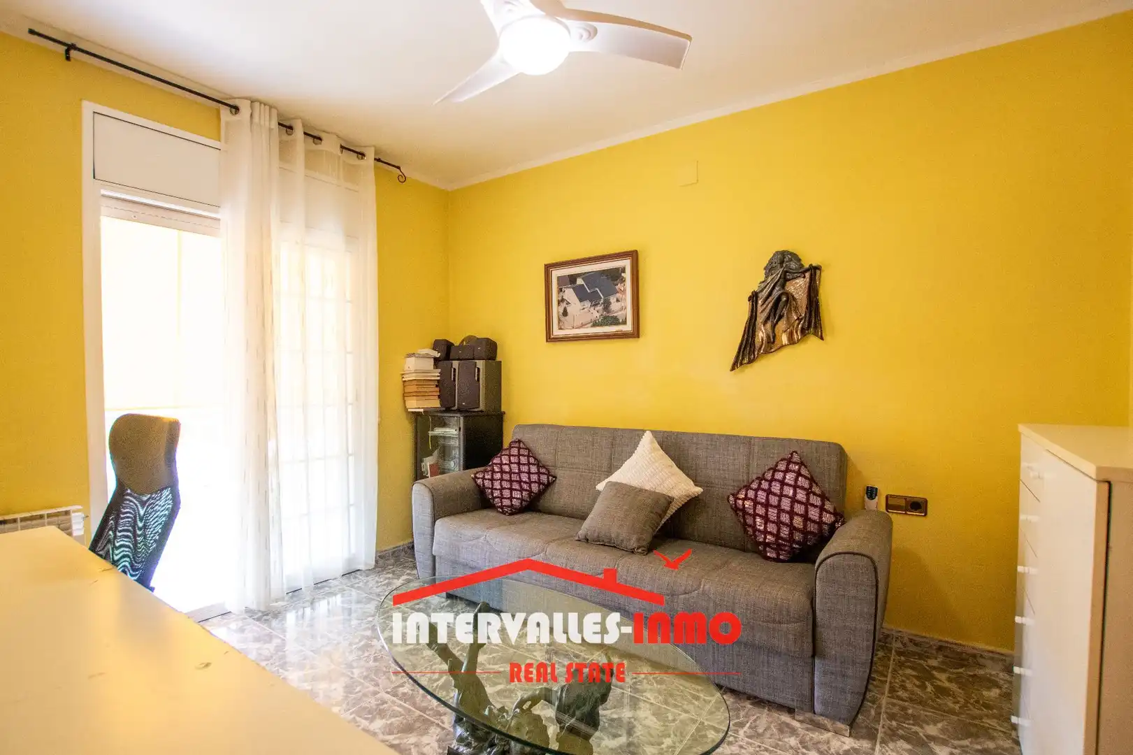 Sala d'estar de Casa o xalet en venda en Lliçà d'Amunt amb Aire condicionat, Calefacció i Jardí privat