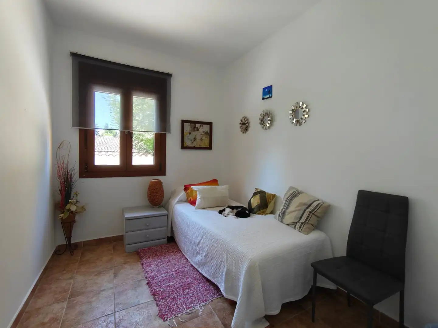 Habitación de Casa o chalet en venta en Sevilla la Nueva con Aire acondicionado, Calefacción y Jardín privado
