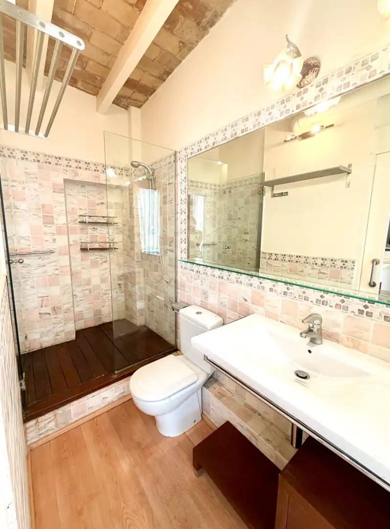 Bathroom of Flat for sale in Sitges  with Air Conditioner, Heating and Terrace