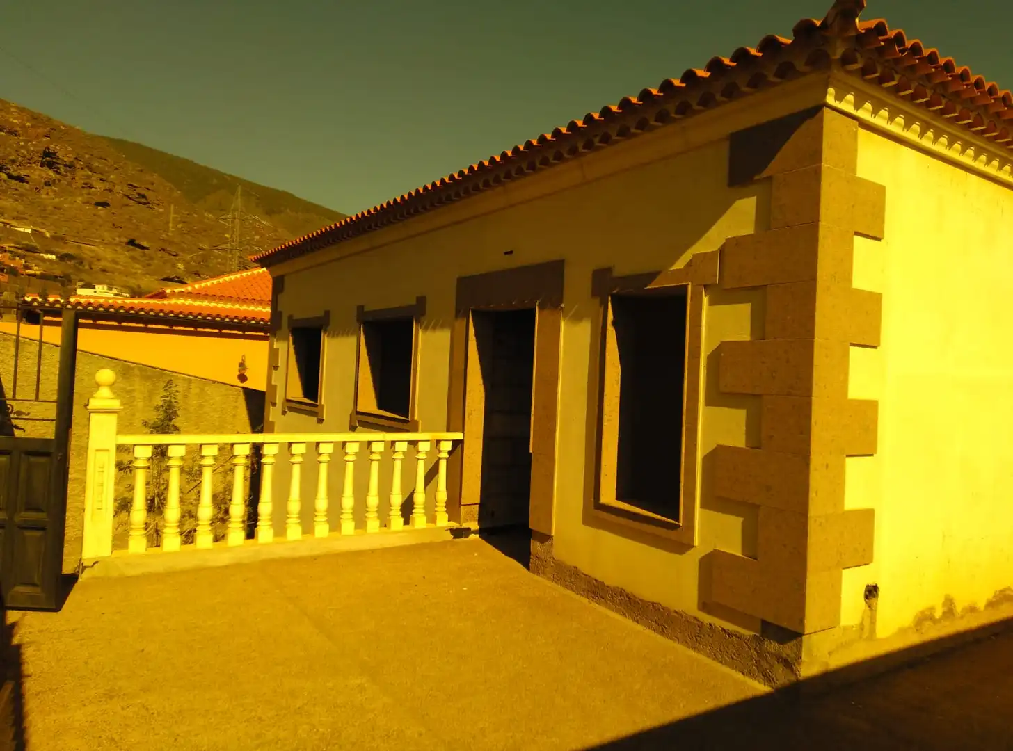Villa mit Terrasse zum Verkauf in Carretera General del Sur 28, imagen 2