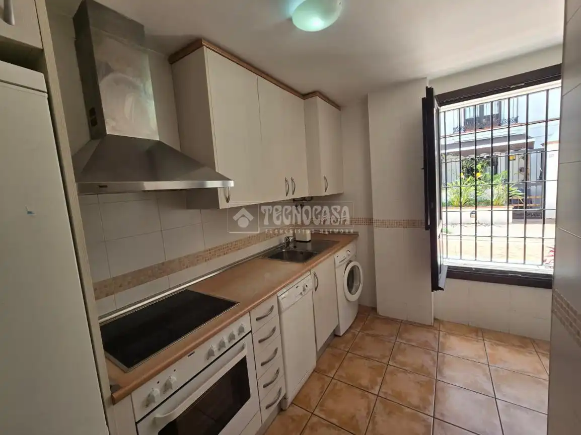 Cocina de Piso en venta en Vélez de Benaudalla con Aire acondicionado, Terraza y Piscina comunitaria