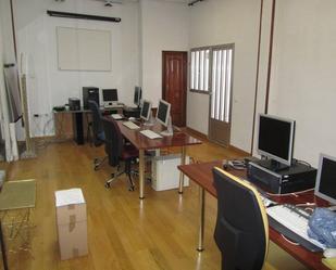 Oficina de lloguer a San Martín