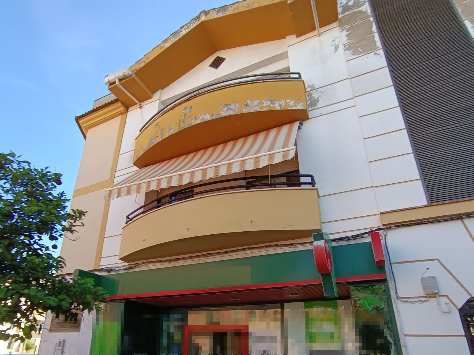 Vista exterior de Piso en venta en Fuente Palmera