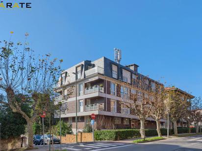 Exterior view of Duplex for sale in Getxo   with Heating, Private garden and Terrace