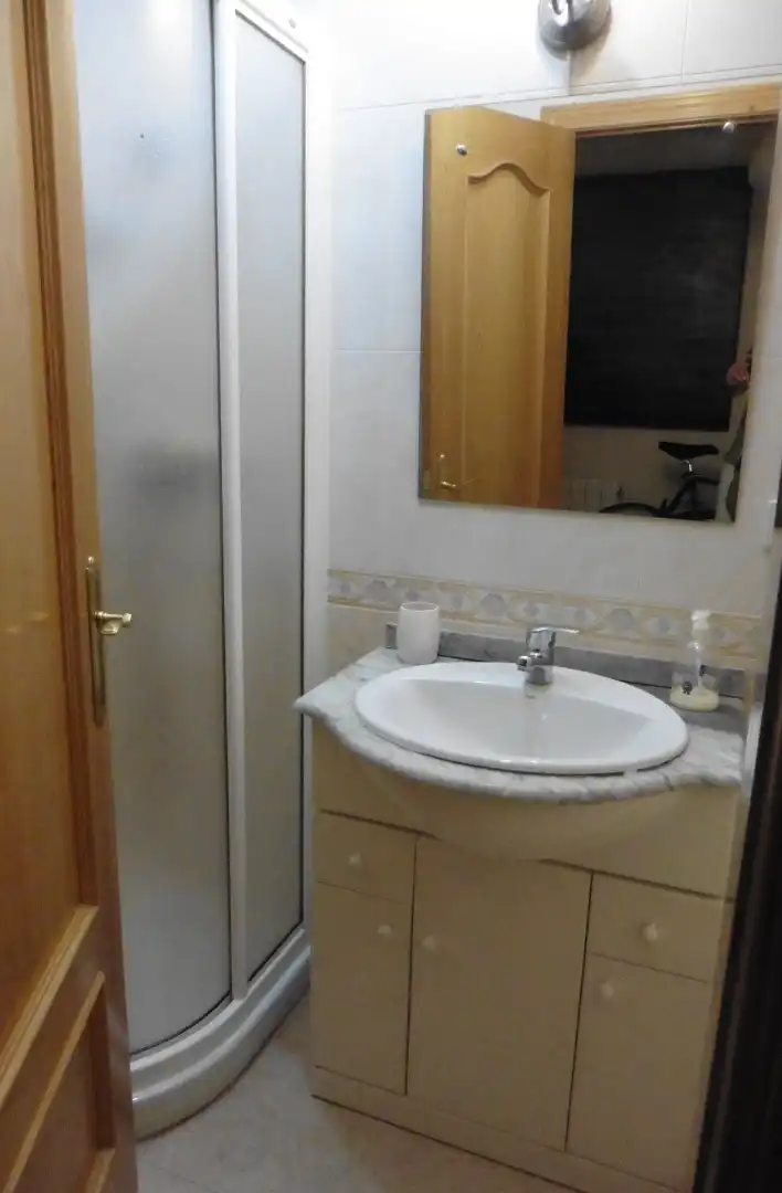 Badezimmer von Wohnung zur Miete in Villanueva de la Cañada mit Heizung, Möbliert und Ofen