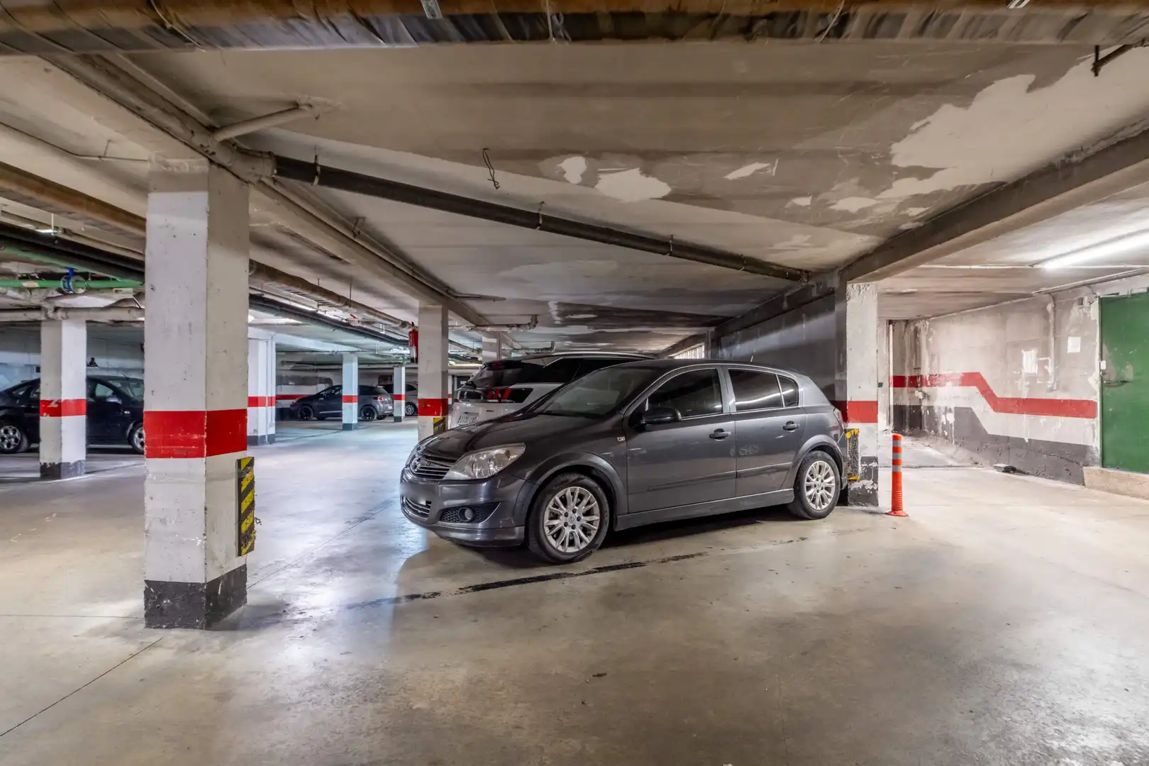 Parking of Flat for sale in Utebo  with Air Conditioner, Heating and Balcony