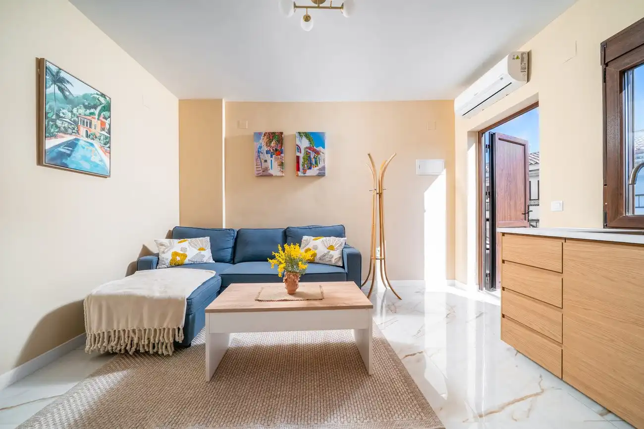 Sala de estar de Apartamento en venta en Torrevieja con Aire acondicionado, Piscina y Amueblado