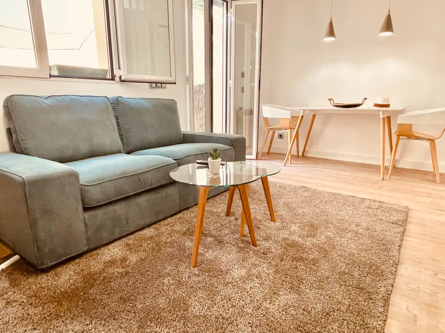 Sala de estar de Apartamento de alquiler en Madrid con Aire acondicionado, Calefacción y Terraza