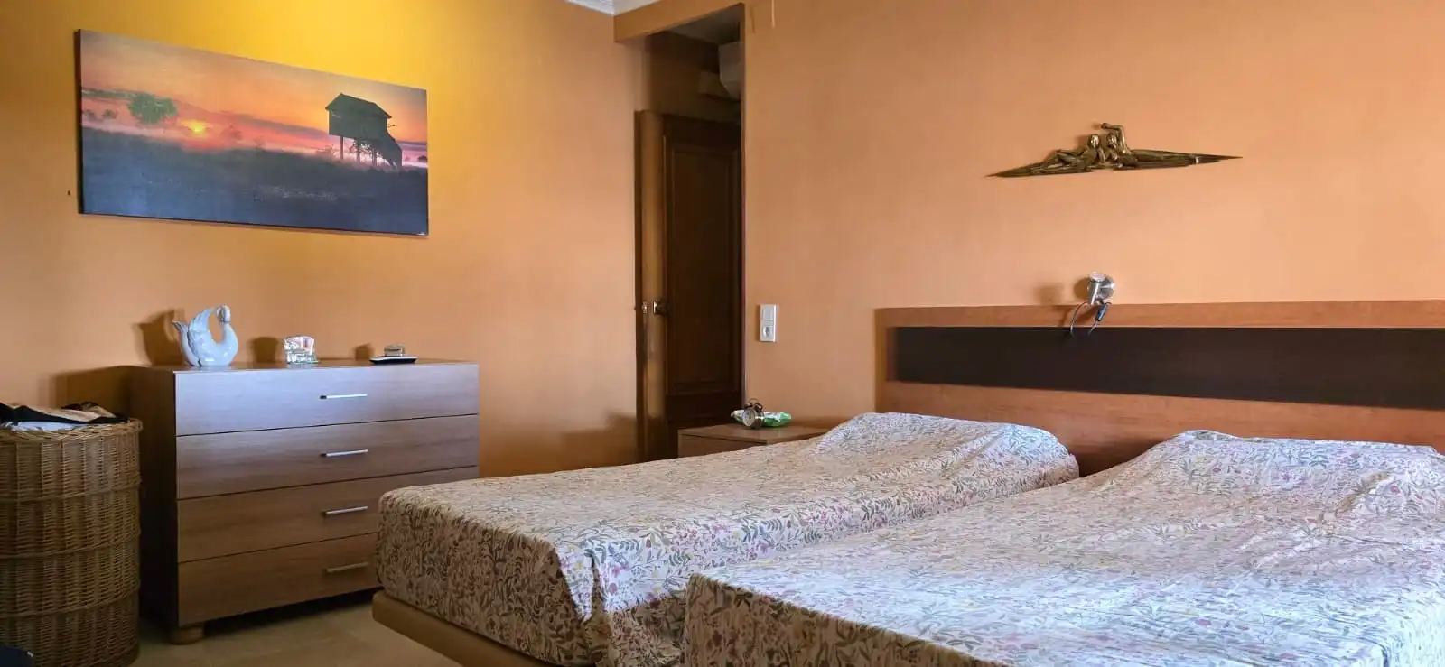 Habitación de Casa o chalet en venta en Callosa d'en Sarrià con Aire acondicionado, Terraza y Piscina