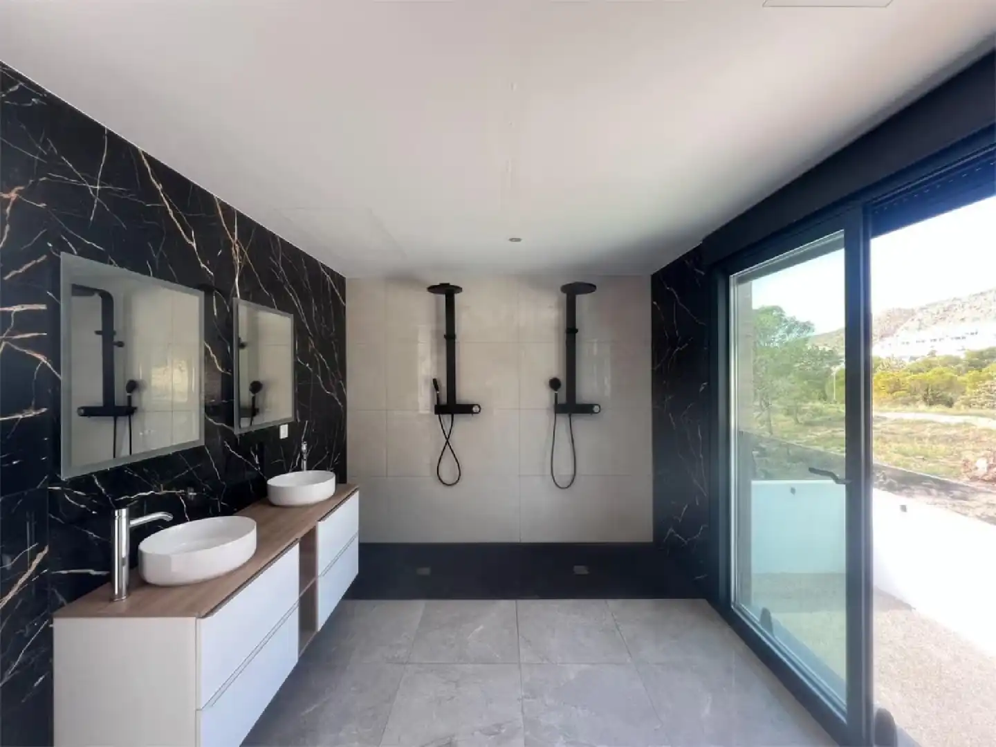 Villa con piscina in vendita a Golf Bahía, imagen 33