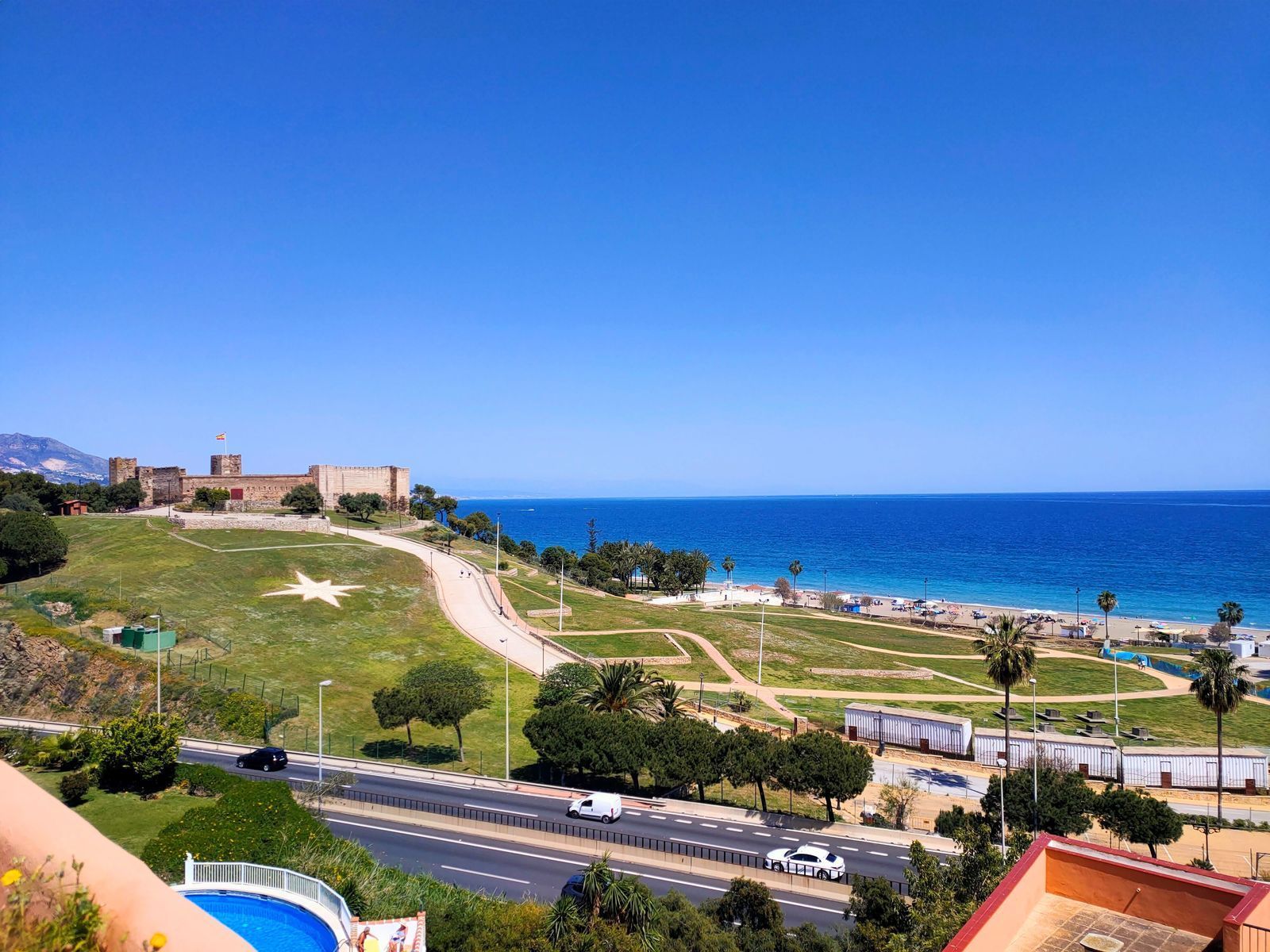Exterior view of Attic for sale in Fuengirola  with Air Conditioner, Terrace and Storage room