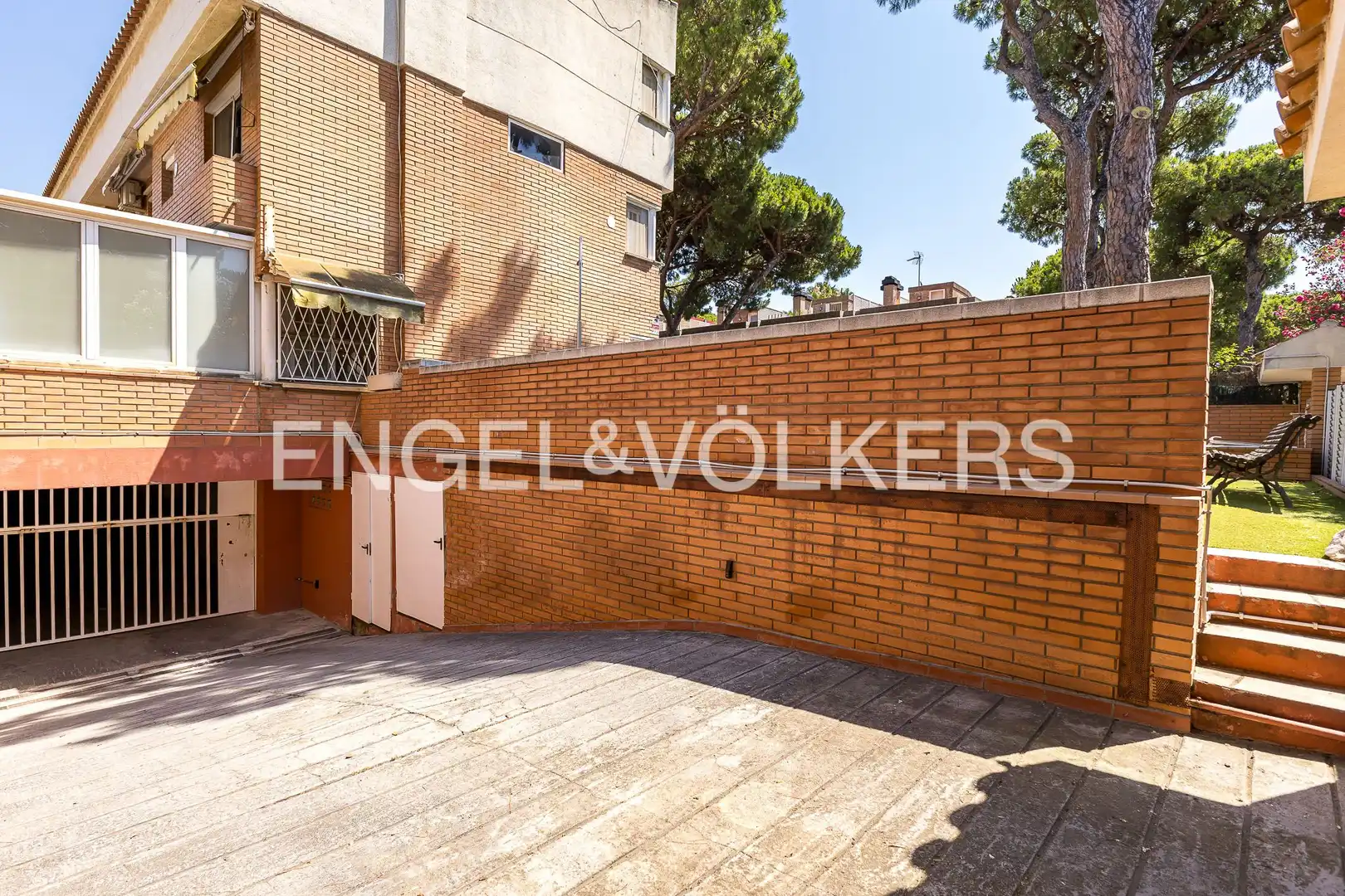 Terrassa de Casa o xalet en venda en Gavà amb Calefacció, Jardí privat i Terrassa