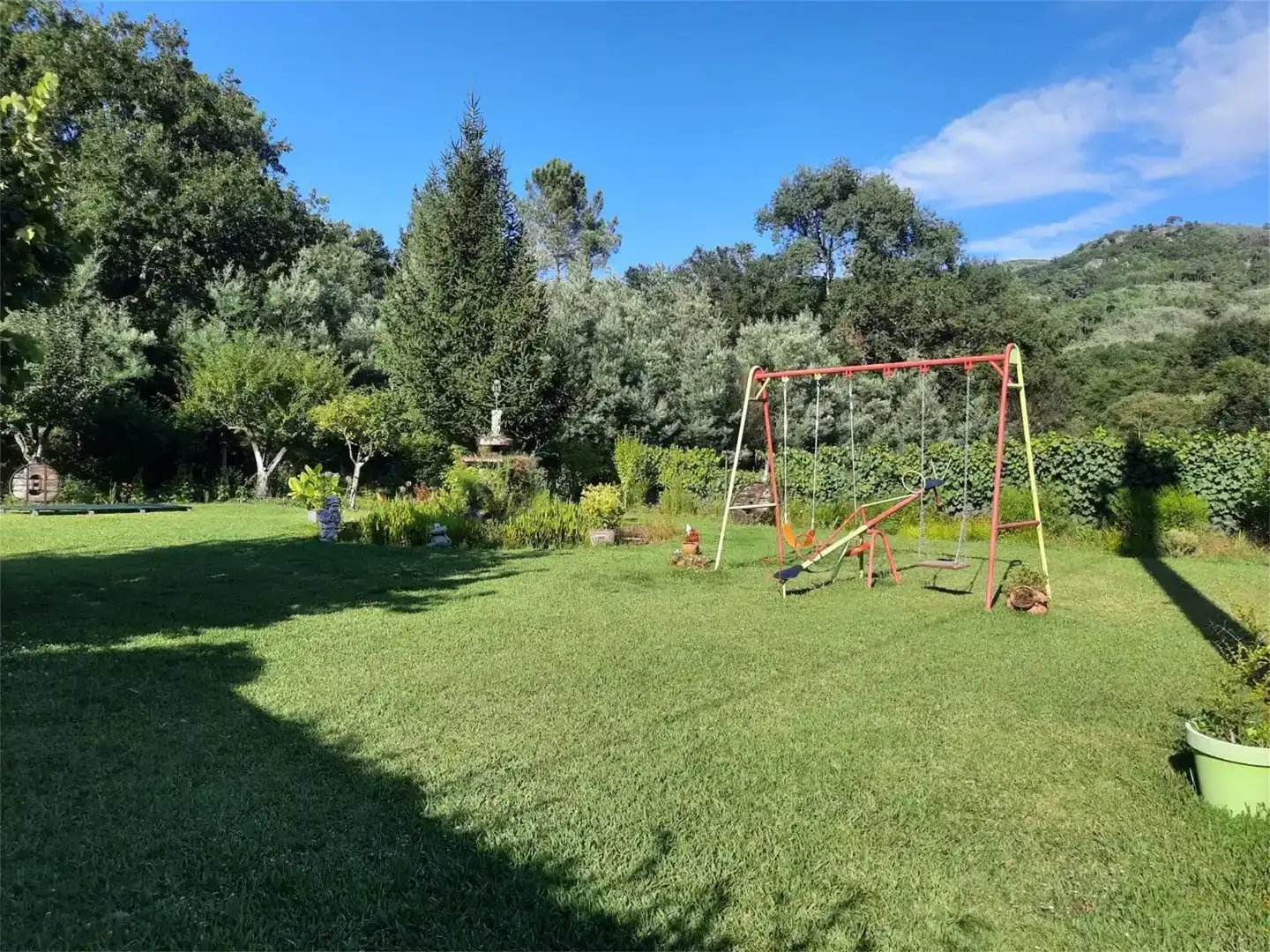 Jardí de Finca rústica en venda en Leiro amb Piscina i Balcó
