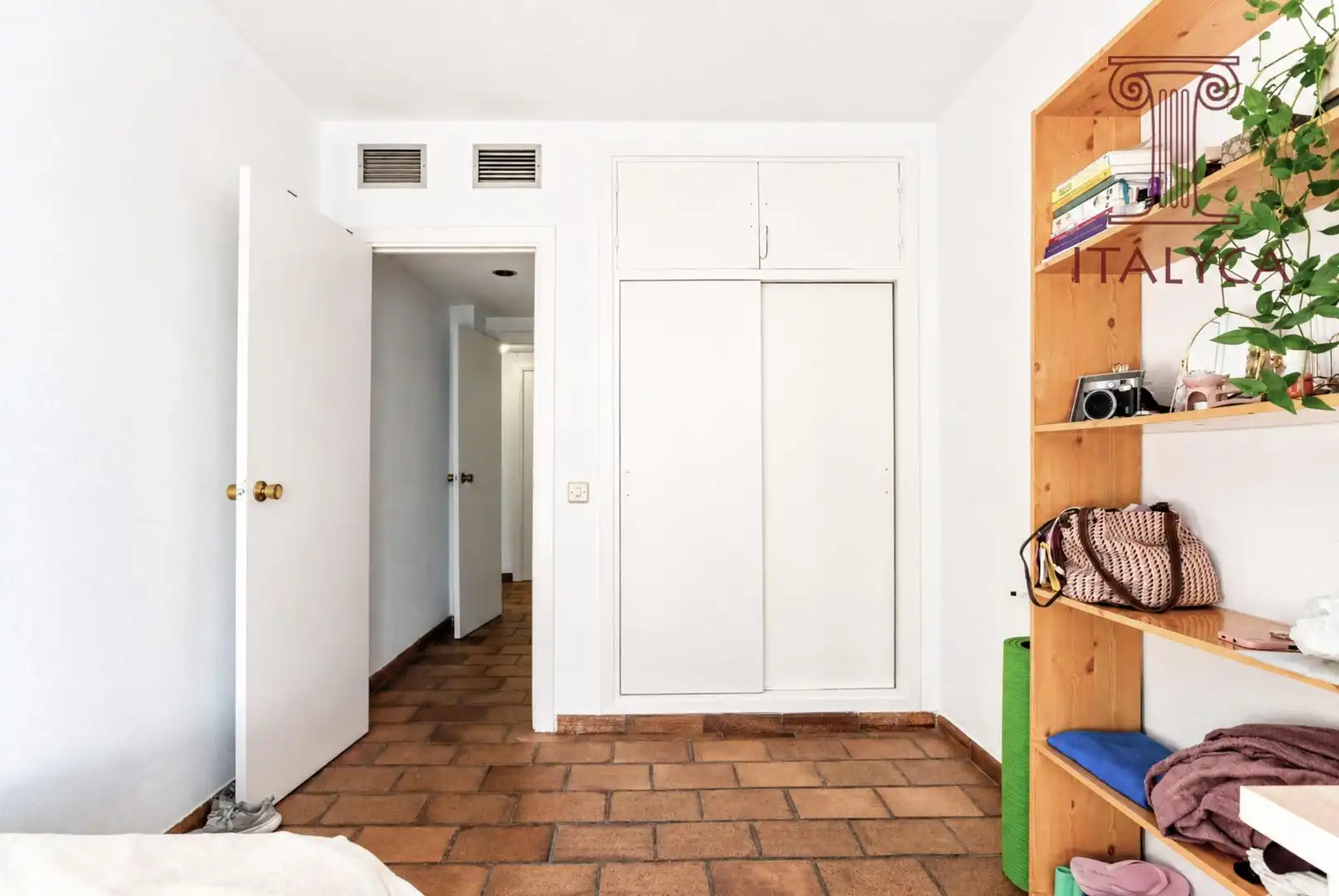 Flat for sale in Sevilla  with Air Conditioner, Heating and Terrace