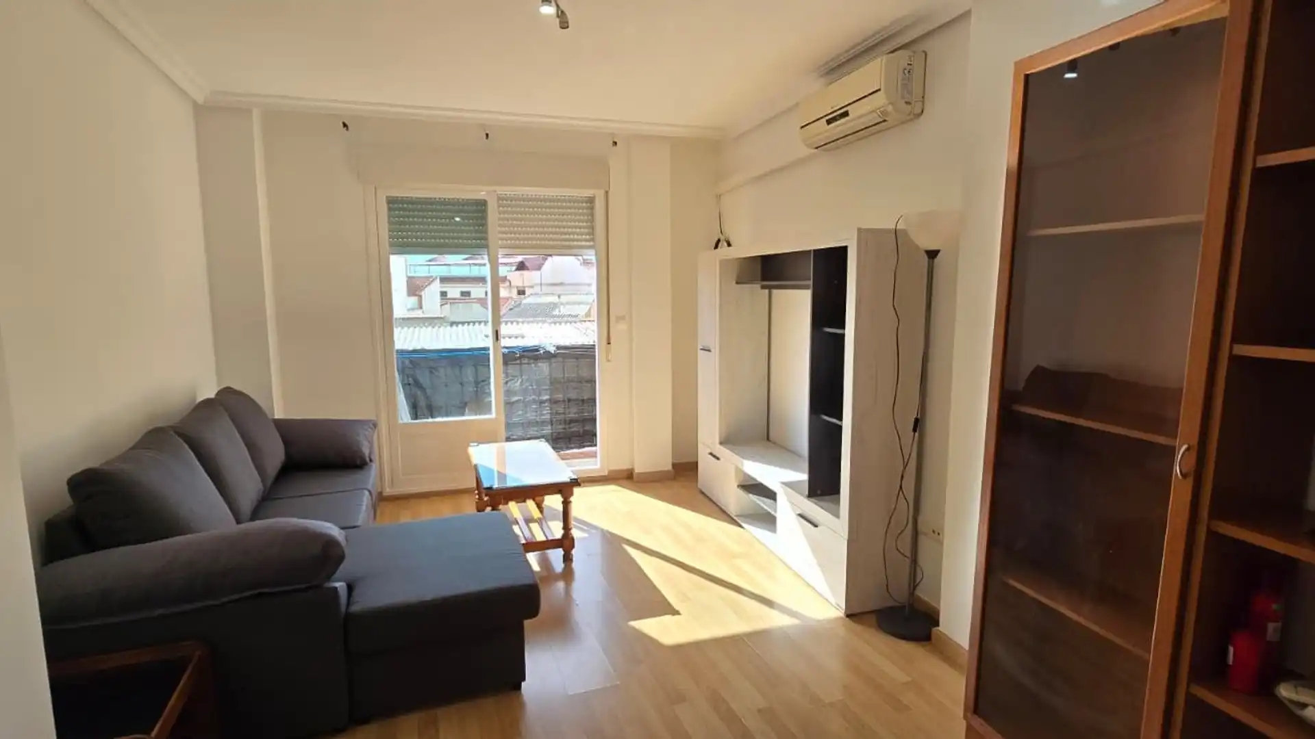 Wohnzimmer von Wohnung zur Miete in Argamasilla de Calatrava mit Klimaanlage, Terrasse und Möbliert