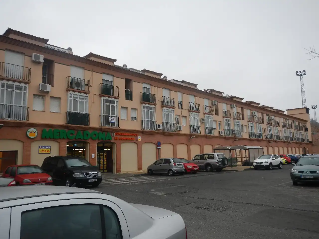 Vista exterior de Pis en venda en Tomares